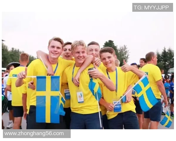 足球明星们欢聚一堂共享圣诞大餐精彩瞬间尽在眼前